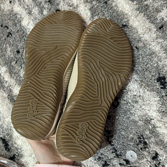 Echo Knit Slip On Sneaker - Picture 11 of 12